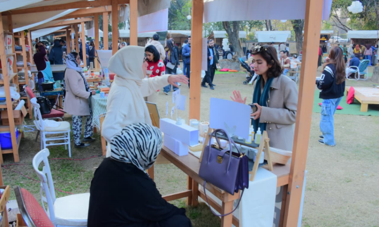CDA organizes community organic market at F-7 Gol Market to promote healthy living and family engagement