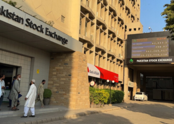 Pakistan Stock Exchange extends new year rally, KSE-100 hits record intraday high