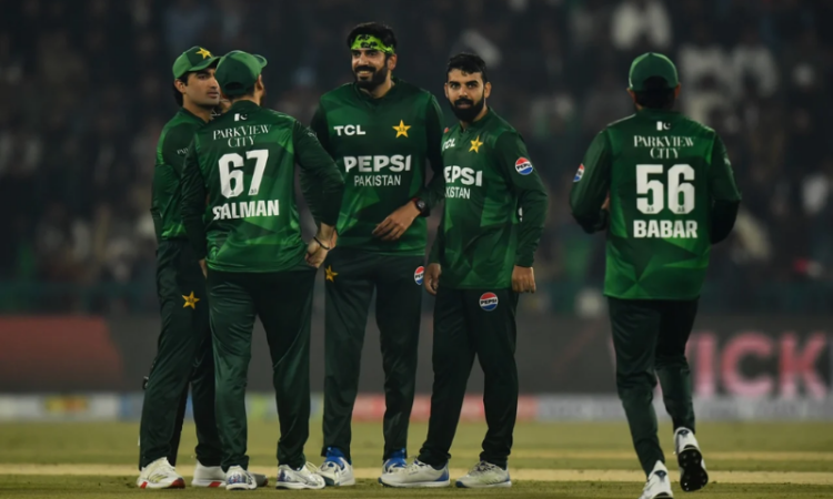 Pakistan thump Australia by 90 runs to clinch T20I series after seven years