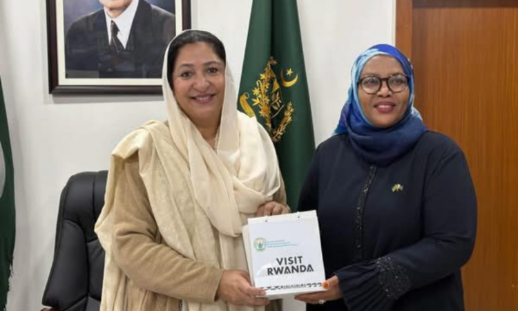 Rwandan HC calls on Minister of State for Education