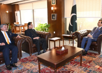 Speaker NA meets Chairman Senate