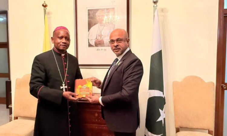 Sri Lankan HC meets Apostolic Nuncio to Pakistan