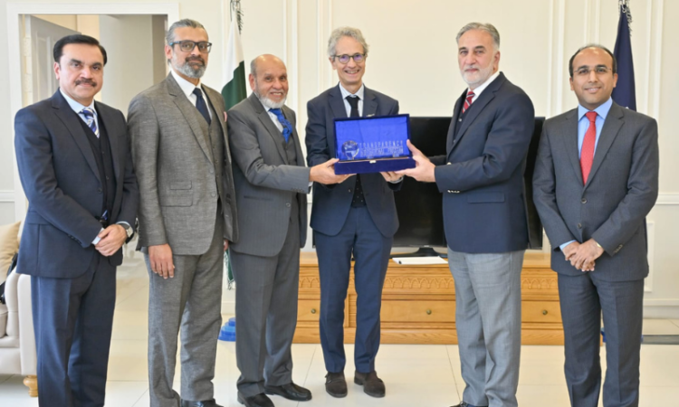 TI delegation meets NAB Chairman, discusses anti-corruption reforms