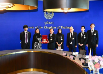 Pak Ambassador Rukhsana Afzaal meets Thai Senate Foreign Affairs Committee Chairman.
