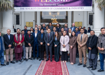 U.S. diplomat highlights Sialkot’s business potential, strengthens trade ties with Pakistan
