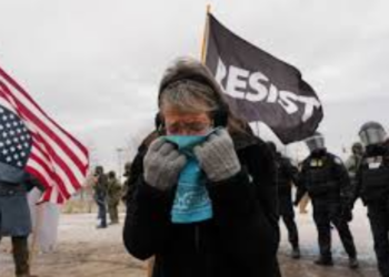 U.S. federal judge bars ICE from using force against peaceful protesters in Minnesota