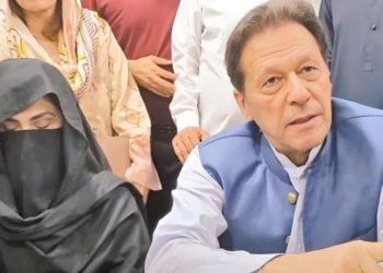 Bushra Bibi confirms Imran Khan’s eye procedure, party calls for trusted medical oversight