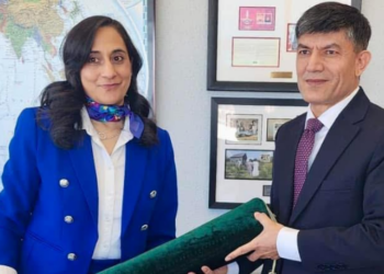 Pakistan High Commissioner meets Canadian Foreign Minister, discusses bilateral ties