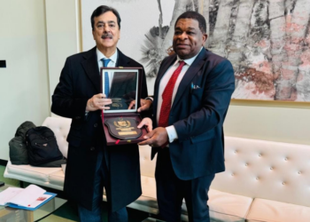 Gilani reaffirms Pakistan’s commitment to parliamentary democracy in meetings with IPU leadership