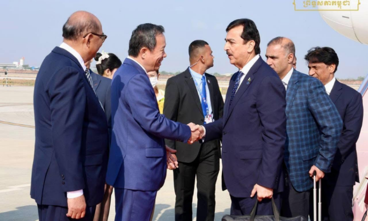 Senate Chairman Yousuf Raza Gilani arrives in Cambodia on official visit