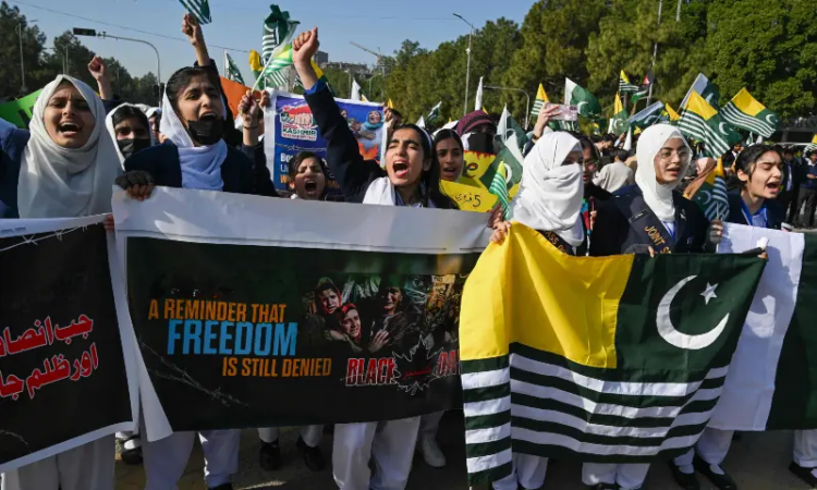 Pakistan reaffirms solidarity with Kashmiris on Kashmir Solidarity Day