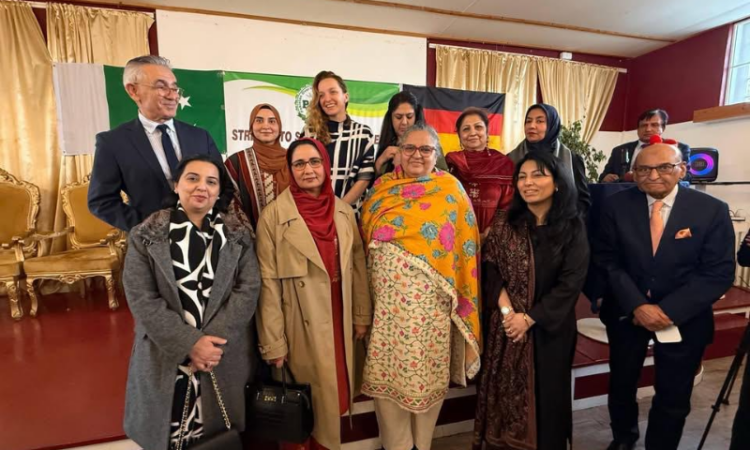 Pakistan Ambassador attends Frankfurt seminar on immigrants’ role in Germany’s development