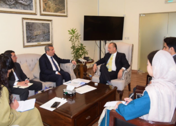 Azerbaijan invites Pakistan to 13th World Urban Forum, reaffirming climate cooperation