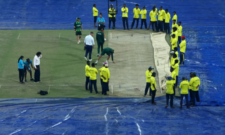 Pakistan, New Zealand share points as rain washes out Super Eights clash in Colombo