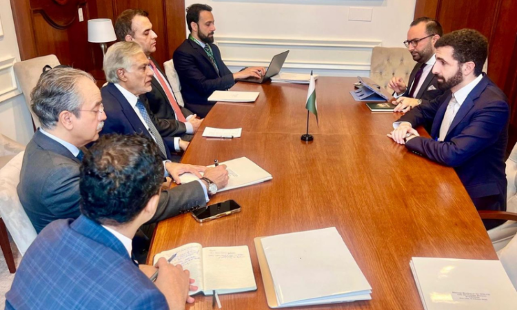 Dar meets Syrian UN Envoy, reaffirms support for stability and territorial integrity of Syria