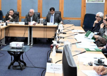 Senate panel approves amendment to Rule 209, reviews FIRs against QAU students