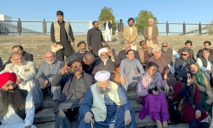 Opposition launches sit-in at Parliament over Imran Khan’s vision concerns