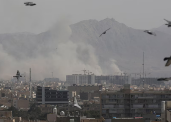 US–Israel launch major strikes on Iran; Tehran retaliates as region braces for wider conflict