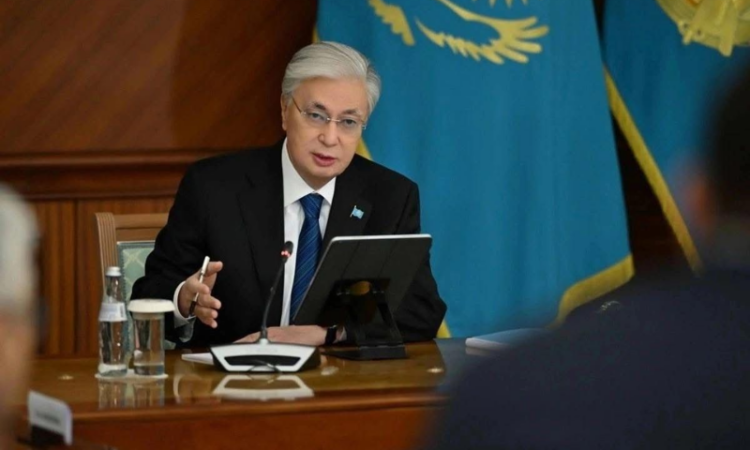 Kazakh President sends solidarity messages to Gulf leaders, condemns violations of sovereignty