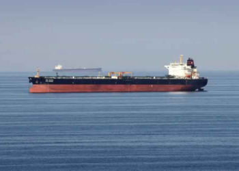 Four petrol-laden ships arrive at Port Qasim amid fuel crisis