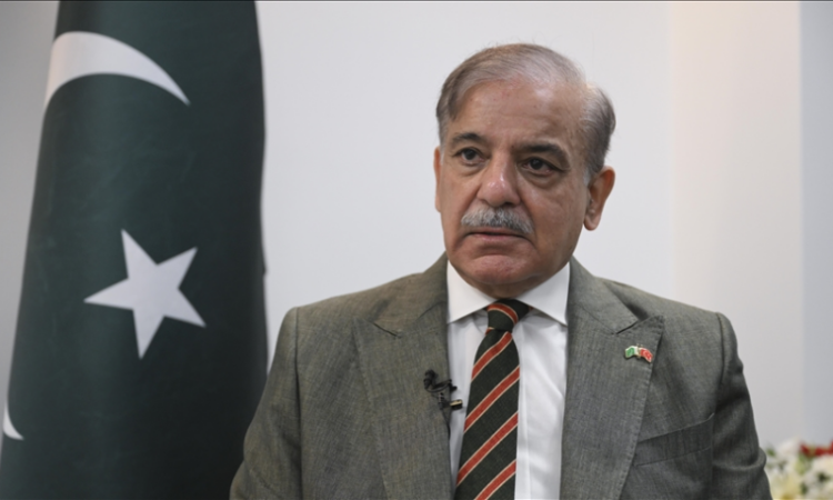PM Shehbaz holds Eid calls with Kuwaiti and Omani leaders; pledges support amid regional tensions