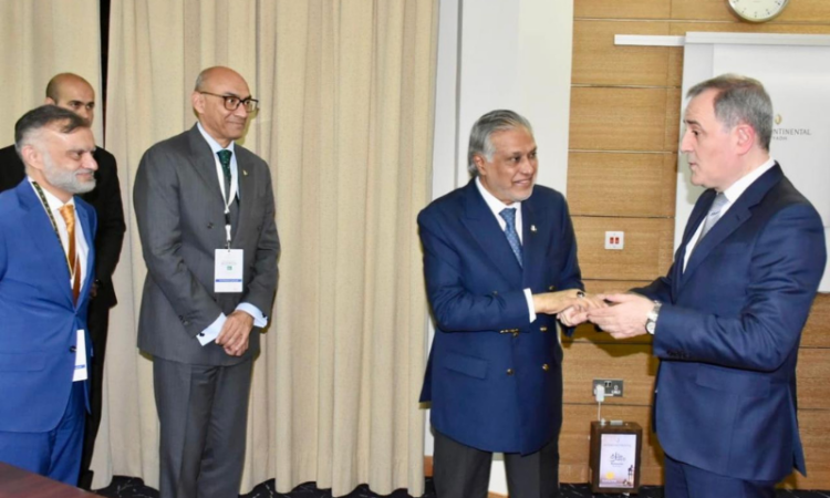 Pak, Azerbaijan FMs discuss regional situation, bilateral ties in Riyadh