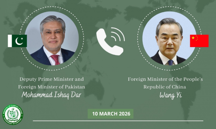 Ishaq Dar holds call with Chinese FM Wang Yi, stresses need for Middle East de-escalation