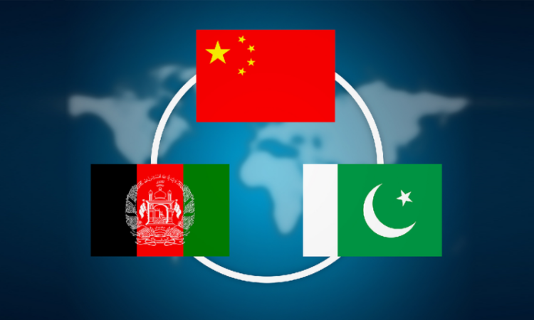 Chinese FM calls for resolving issues between Afghanistan and Pakistan through dialogue, consultation
