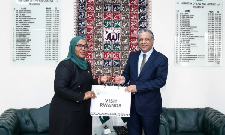 Rwanda High Commissioner meets Law Minister Tarar to advance bilateral cooperation