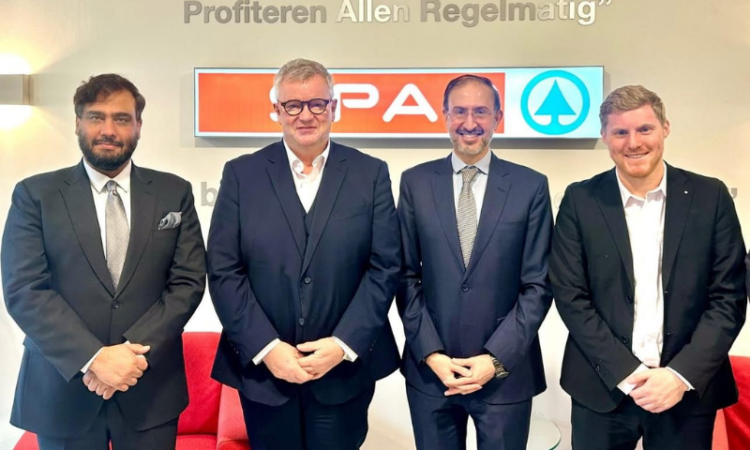 Pakistan ambassador visits head office of SPAR