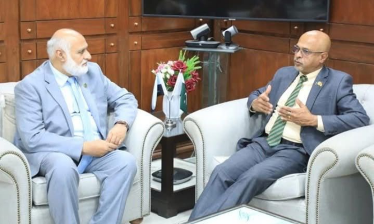 Sri Lankan Envoy, HEC Chairman discuss expanding education cooperation and scholarships