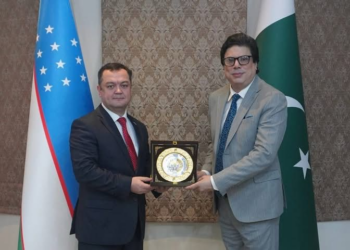Uzbek Ambassador meets director of a pharmaceutical company