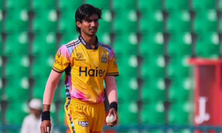Ali Raza becomes youngest Pakistani bowler to take PSL hat-trick