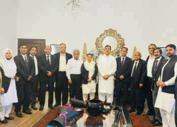 Chairman Senate Syed Yousaf Raza Gilani meets delegation of Multan District Bar