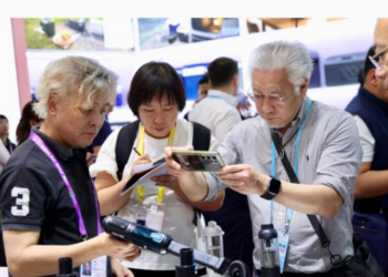 Foreign buyers hit record for first phase of China's Canton Fair