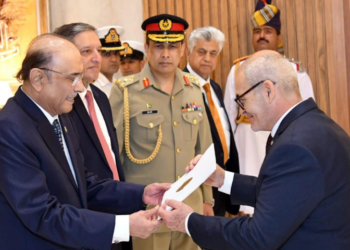 Cuban Ambassador presents letters of credence to the President of Pakistan