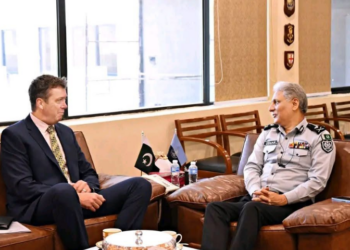 DG FIA meets detective superintendent of Australian HC