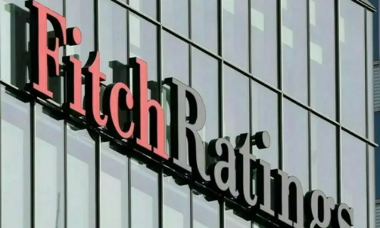 Fitch affirms Pakistan at ‘B-’ with stable outlook, citing macroeconomic gains and diplomatic role