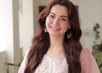 Hania Aamir’s empowerment post goes viral, highlights women’s strength and solidarity
