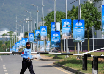 Iran yet to confirm Islamabad Talks as ceasefire deadline nears; Pakistan steps up diplomatic efforts