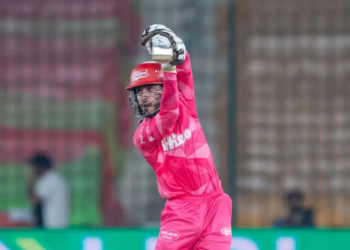 Islamabad United outclass Karachi Kings by 8 wickets in PSL 11 clash