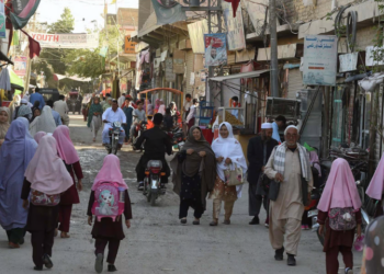 KP, Balochistan impose early market closures to conserve energy; traders protest in Quetta