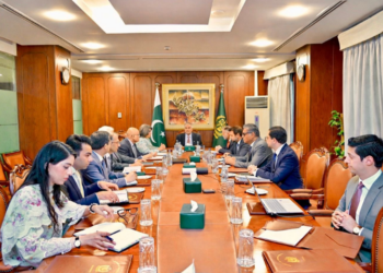 Dar commends FO team for role in Islamabad talks