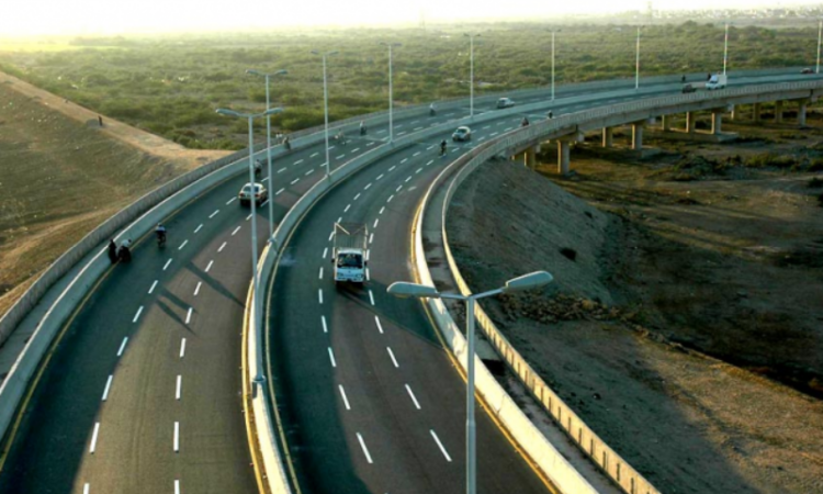 Planning committee flags delays in Rs465bn Lahore–Bahawalnagar motorway, seeks detailed report