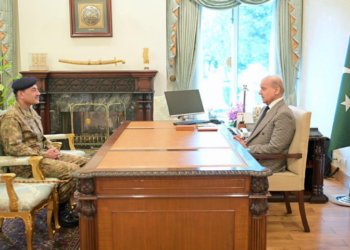 PM Shehbaz Sharif meets COAS, reviews Pakistan’s mediation efforts for regional peace