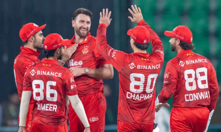 Islamabad United restrict RawalPindiz to 156/7 in PSL clash at Gaddafi Stadium