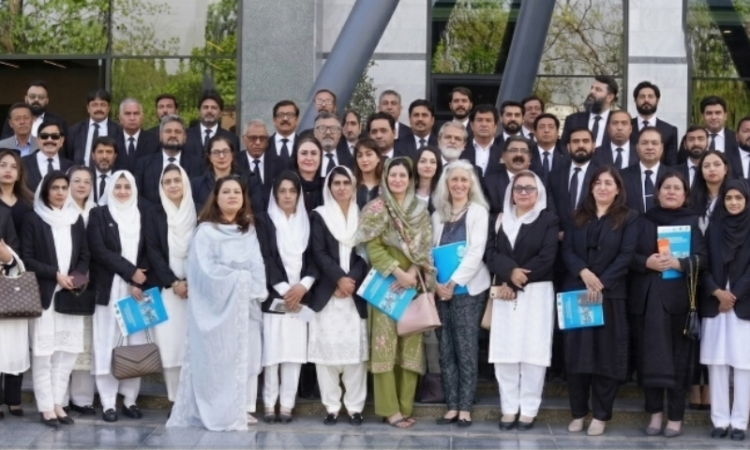 40% of Pakistani children stunted: stakeholders demand unified laws and revival of infant feeding boards