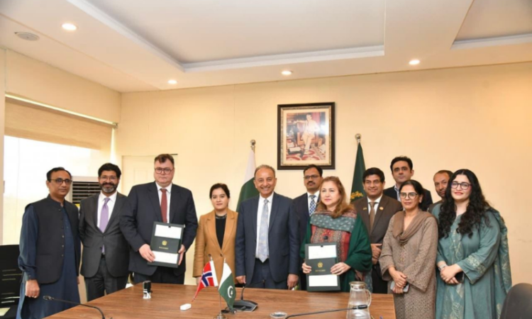 Pakistan, Norway sign first-ever carbon market deal under Paris agreement