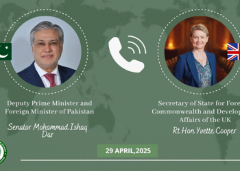 Pakistan, UK discuss regional situation as Ishaq Dar holds call with British Foreign Secretary