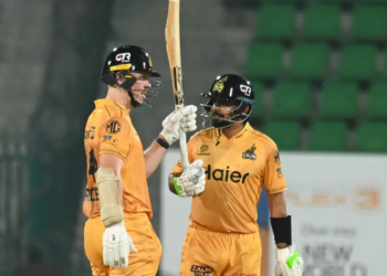 Babar Azam, Michael Bracewell fire Zalmi to 199 against Qalandars in PSL 11 clash